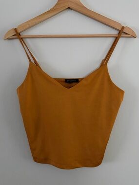 Dynamite V-Neck Spaghetti Strap Cropped Camisole